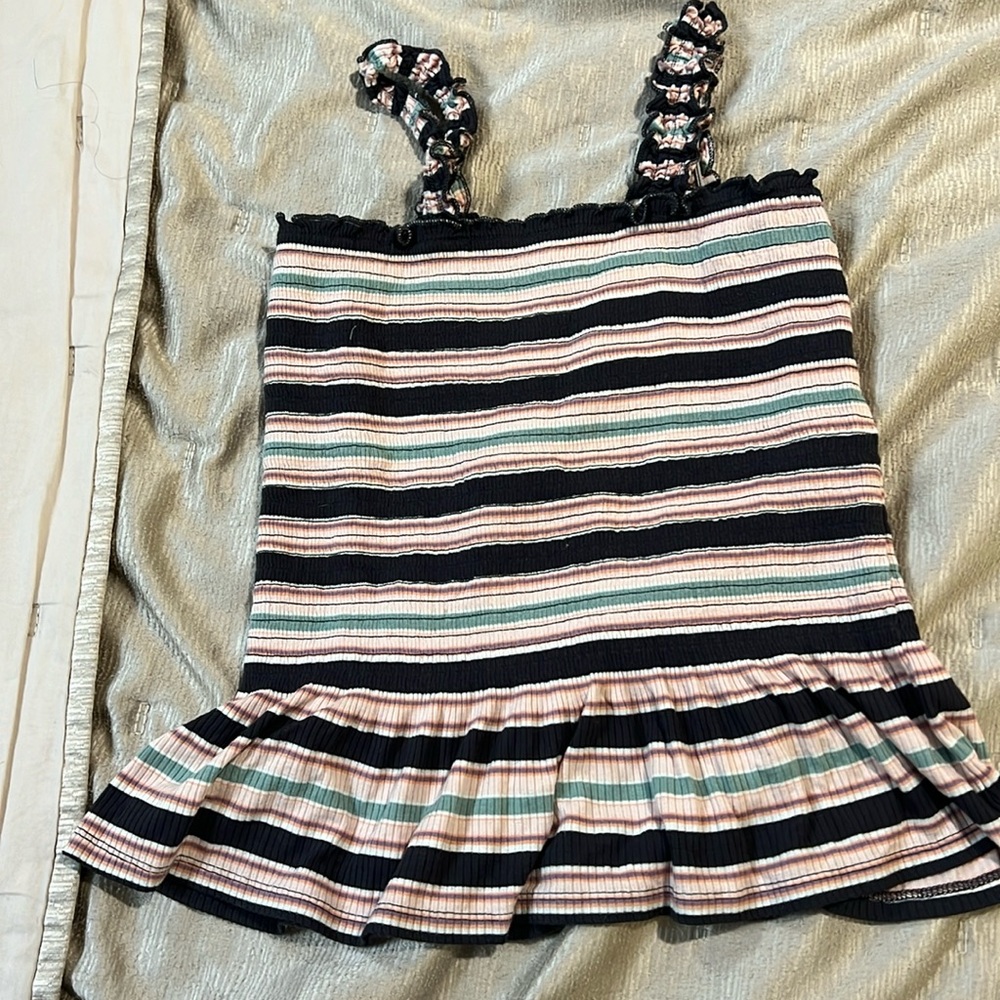 Art class tank